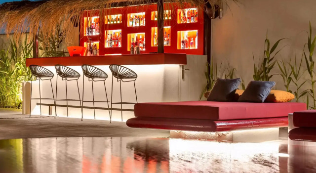 Полулюкс Art Hotel Santorini