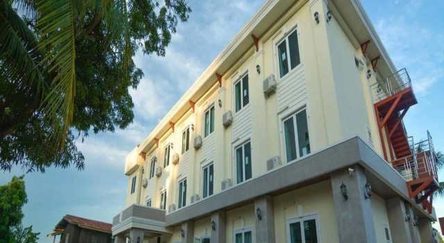 Xaychaleurn Hotel, Забронировать Отель Отели Вьентьяна с завтраком, Завтраки