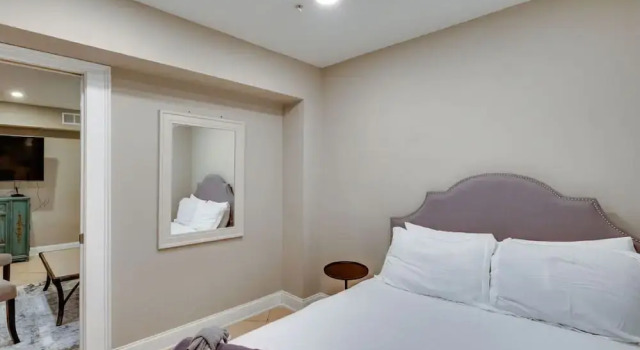 4 BR Beauty blocks from the River, จอง โรงแรม ซาวานนาห์ จอร์เจีย