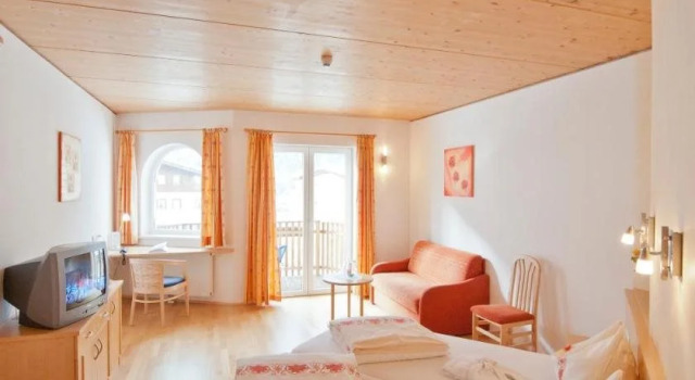 Macher S Landhotel, Rezerwuj Hotel Hotele w Tyrol z parkingiem, Parking