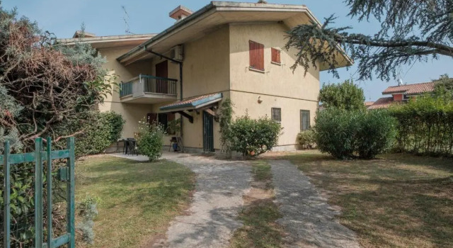Апартаменты Villa Ida - 2 bedrooms apartment with private garden