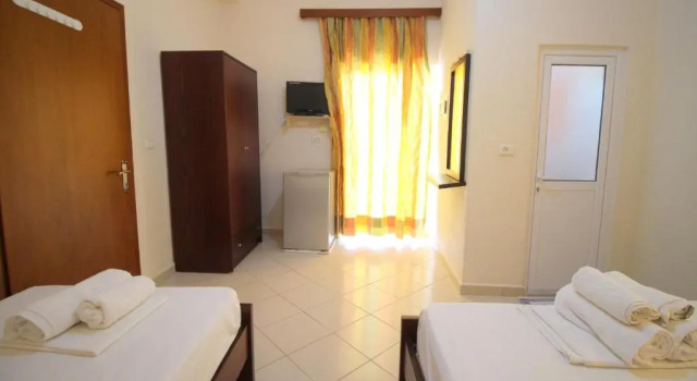 Lengu Holidays Houses