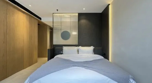 Люкс с видом на внутренний двор Wuta Xinshe Tangquan Homestay (Hangzhou Stork Branch)
