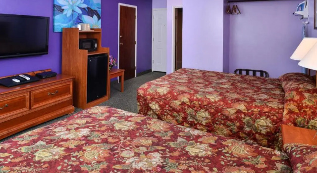 Четырёхместный номер Standard The Maverick Motel, Main Street USA Collection by PNW Hospitality