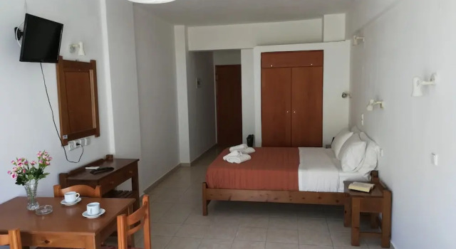 Студия с балконом Karmi Studios & Apartments