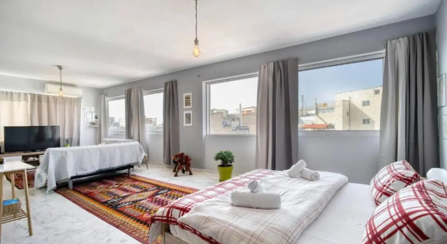 A little Taste of Home Apartments, Забронировать Апартаменты/квартира Афины Острова Саронического залива - Аттика, рядом с Торговый центр Athens Heart