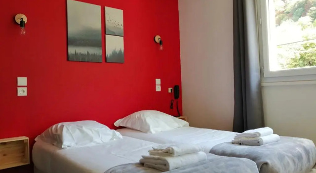 Четырёхместный номер Standard Hôtel Les Mouflons