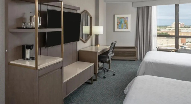 Четырёхместный номер Standard Sheraton Dallas Hotel by the Galleria