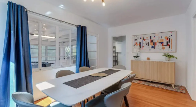 Casa de Jai- Your Green Space Near Brickell, Забронировать Дом для отпуска Коттеджи Брикелл, Коттедж