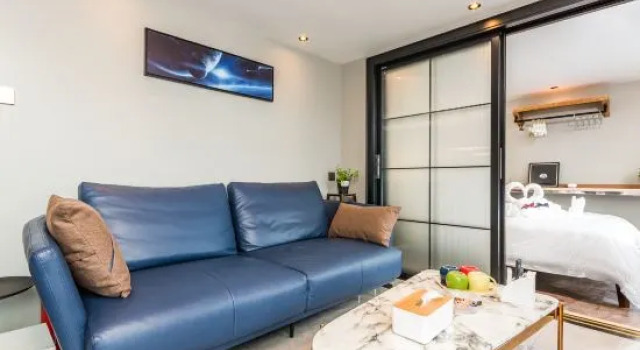 Люкс Executive с 3 комнатами Meicheng Qilixiang Boutique Homestay (Kunming Tongde Plaza)