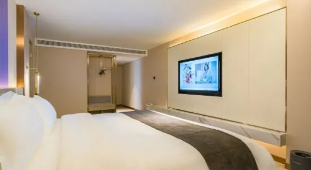 Люкс Luxury Lavande Hotel (Tianjin Olympic Sports Center)