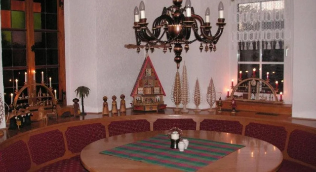 Nussknackerbaude, Buchen Sie Hotel Seiffen/Erzgeb 