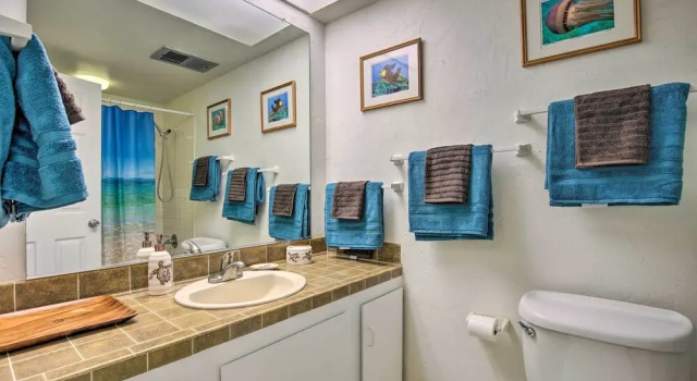 Апартаменты Breezy Condo w/ Screened Lanai in Kailua-kona!