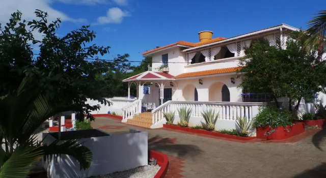 Вилла с видом на море Shanti Villa