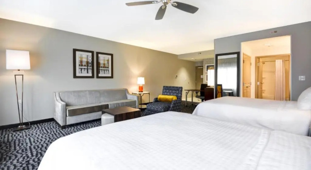 Четырёхместный люкс Homewood Suites by Hilton Birmingham Downtown Near UAB