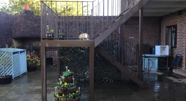 Коттедж High View Retreat