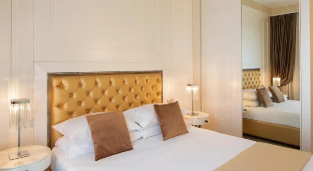 Апартаменты c 1 комнатой с балконом и с видом на город Suite Milano Duomo