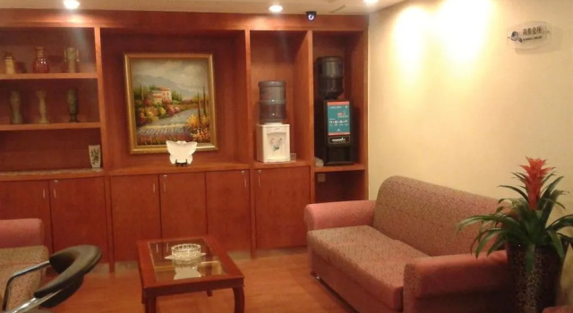 Hanting Hotel Shenzhen Aiguo Road Branch