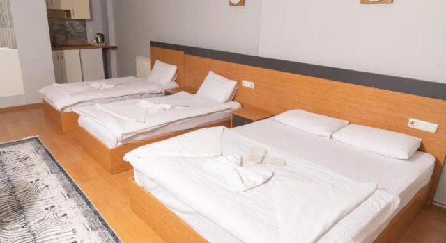 Четырёхместный номер Standard Heraldic Room Hotel