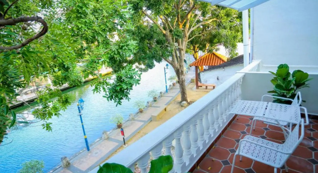 Люкс с балконом Aava Malacca Hotel