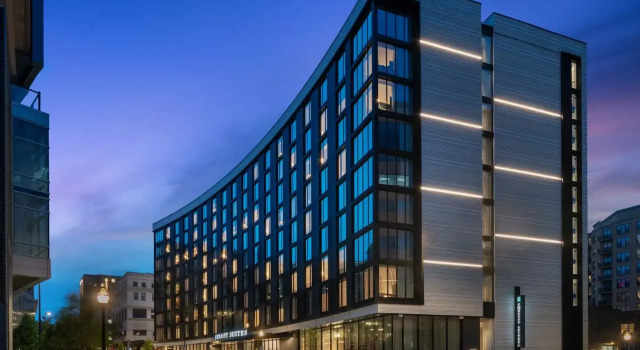 Embassy Suites By Hilton Madison Downtown, Book Hotel 3-stjernede hoteller i Madison, 3*