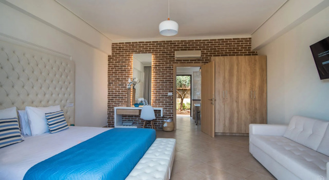 Студия Superior Kahlua Bay Apartments