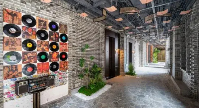 Q.Pavilion Hotel, Rezerwuj Hotel Hotele w Jiangmen z parkingiem, Parking