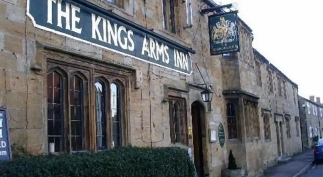 The Kings Arms Inn, Rezervați Pensiune Montacute 