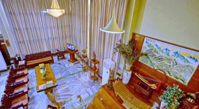 Taim Phyu Hotel