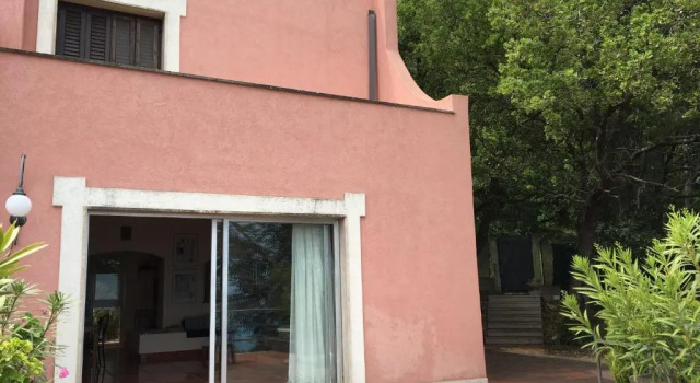 Коттедж с 3 комнатами Villa Master