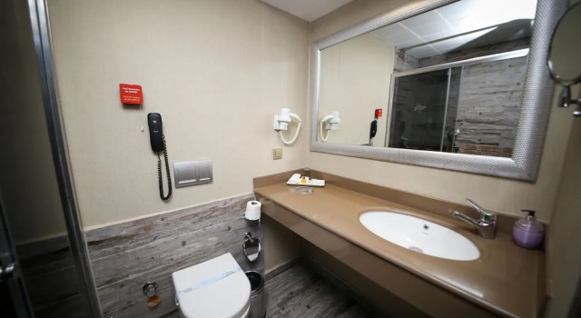 Трёхместный номер Standard c 1 комнатой Asya Hotel