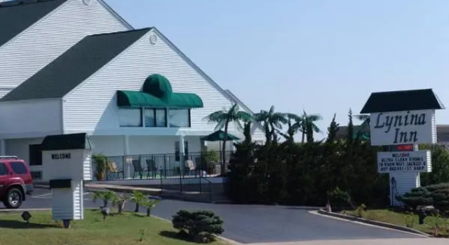 Кровать в общем номере Super 8 by Wyndham Branson - Shepherd of the Hills Exwy