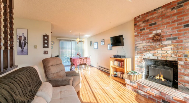 35 SW Hurbert St House - 3 Br home by RedAwning, Book Feriehus Villaer i Oregon Coast, Villa
