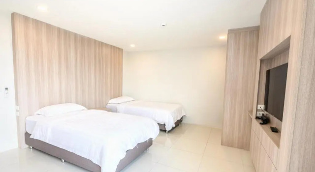 Номер Standard с балконом BEAR’S DEN HOTEL PATTAYA