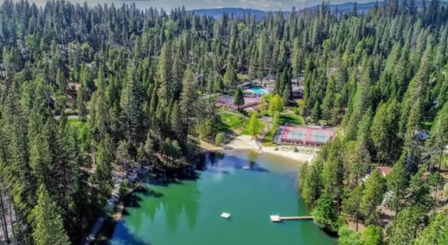 Hot Tub, Deck & View: Peaceful Arnold Cabin!, Reserva ahora Hotel Arnold California