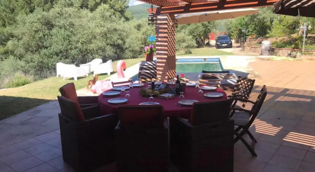 Casa Rural Olivar de Gredos Entorno privilegiado con vistas de ensueño, Book Hotel Hoteller i Castile and Leon med pool, Swimmingpool