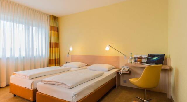 Premier Inn München Messe, Book Hotel Haar Trudering-Riem
