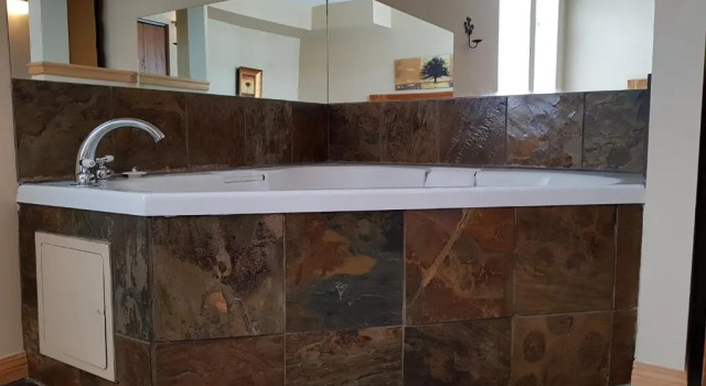 Suite 3 camere Sunset Resorts Canmore and Spa
