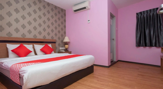 Deluxe Dvoulůžkový s manželskou postelí pokoj OYO 504 Hotel Aromas Kulai