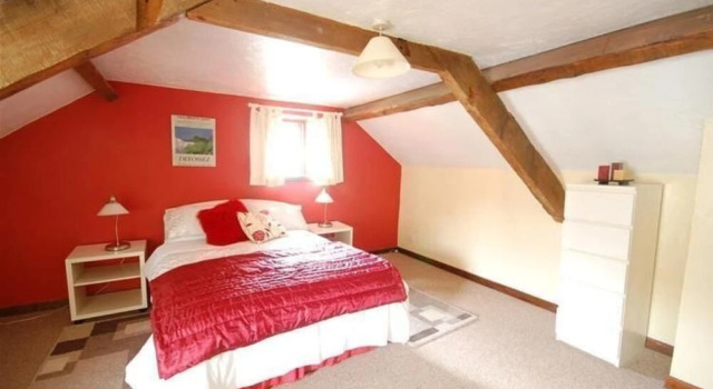 Converted Barn Outside Center of Swimbridge near Beach