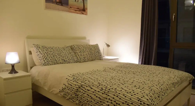 Charming and Spacious 2 Bedroom Flat In Shadwell, Забронировать Отель Отели Англии 3 звезды, 3*