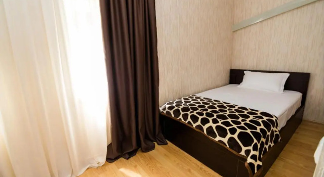 Apartment in Cozy Little Yard, Забронировать Апартаменты/квартира Тбилиси Регион Тбилиси, рядом с Тбилисский театр оперы и балета