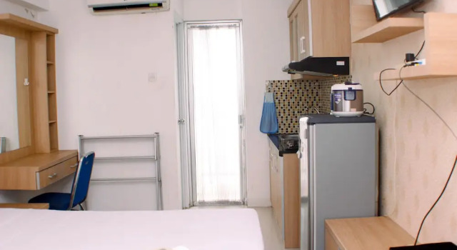 Comfort Studio At 33Th Floor Bassura City Apartment, Book Apartment Jakarta Jakarta Province
