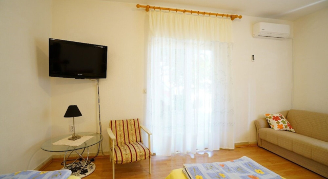 Apartments Maria, Забронировать Апартаменты/квартира Апартаменты Подстраны, рядом с Частный Пляж «Вилла Палмс Апартментс Никса Рузич», Апартаменты/квартира