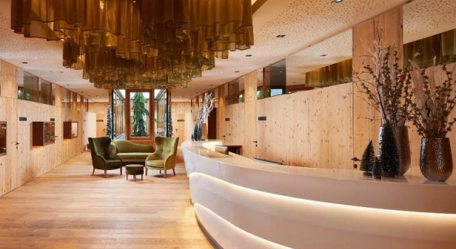 Leading Family Hotel  Resort Dachsteinknig, Book Resort Gosau 