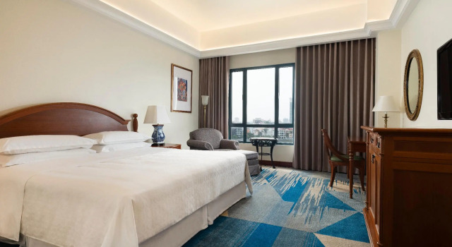 Двухместный номер Grand Deluxe Sheraton Hanoi Hotel