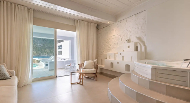 Люкс Myconian Grand с видом на море Nissaki Boutique Hotel