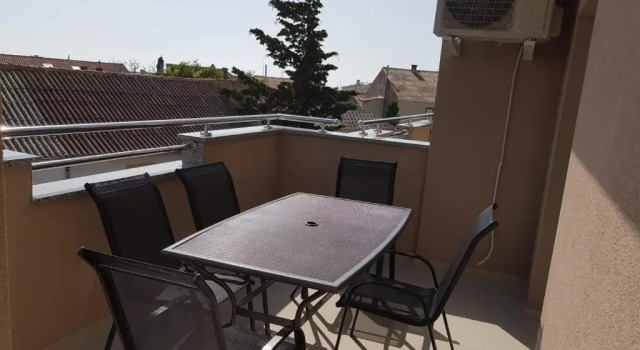 Апартаменты Цокольный этаж с балконом Apartments Vinko