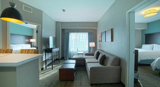 Люкс с 2 комнатами Staybridge Suites Houston-NASA Clear Lake by IHG