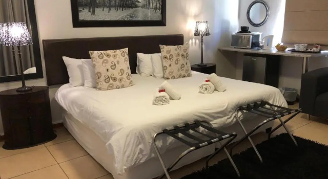 Kliprand Guesthouse, Boek Hotel Springbok 